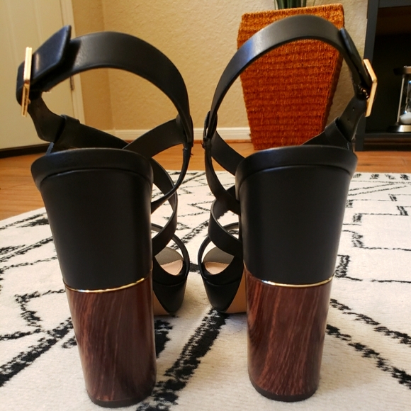 ALDO- Strappy Platform Sandals- NIB (Never Worn!) - Picture 4 of 7